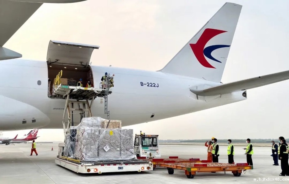 美国空运超大件物流服务|专业全球物流方案